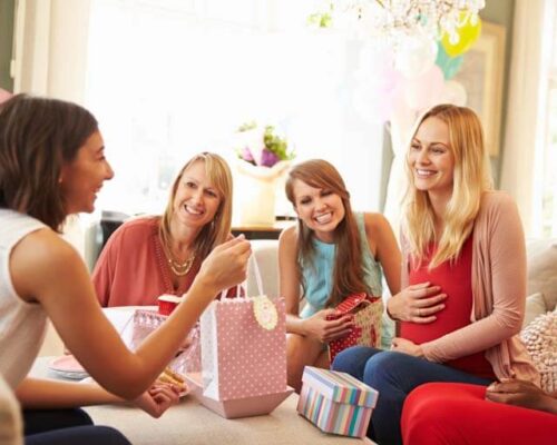 16 Leuke cadeau-ideeën voor een onvergetelijke babyshower