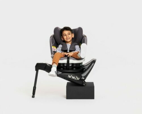 Comfortabel en flexibel reizen met het BeSafe iZi Turn i-Size autostoeltje