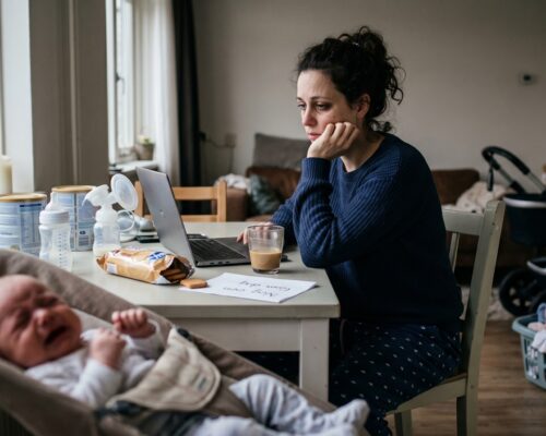 Postnatale depressie; wat als de roze wolk na de bevalling ontbreekt?